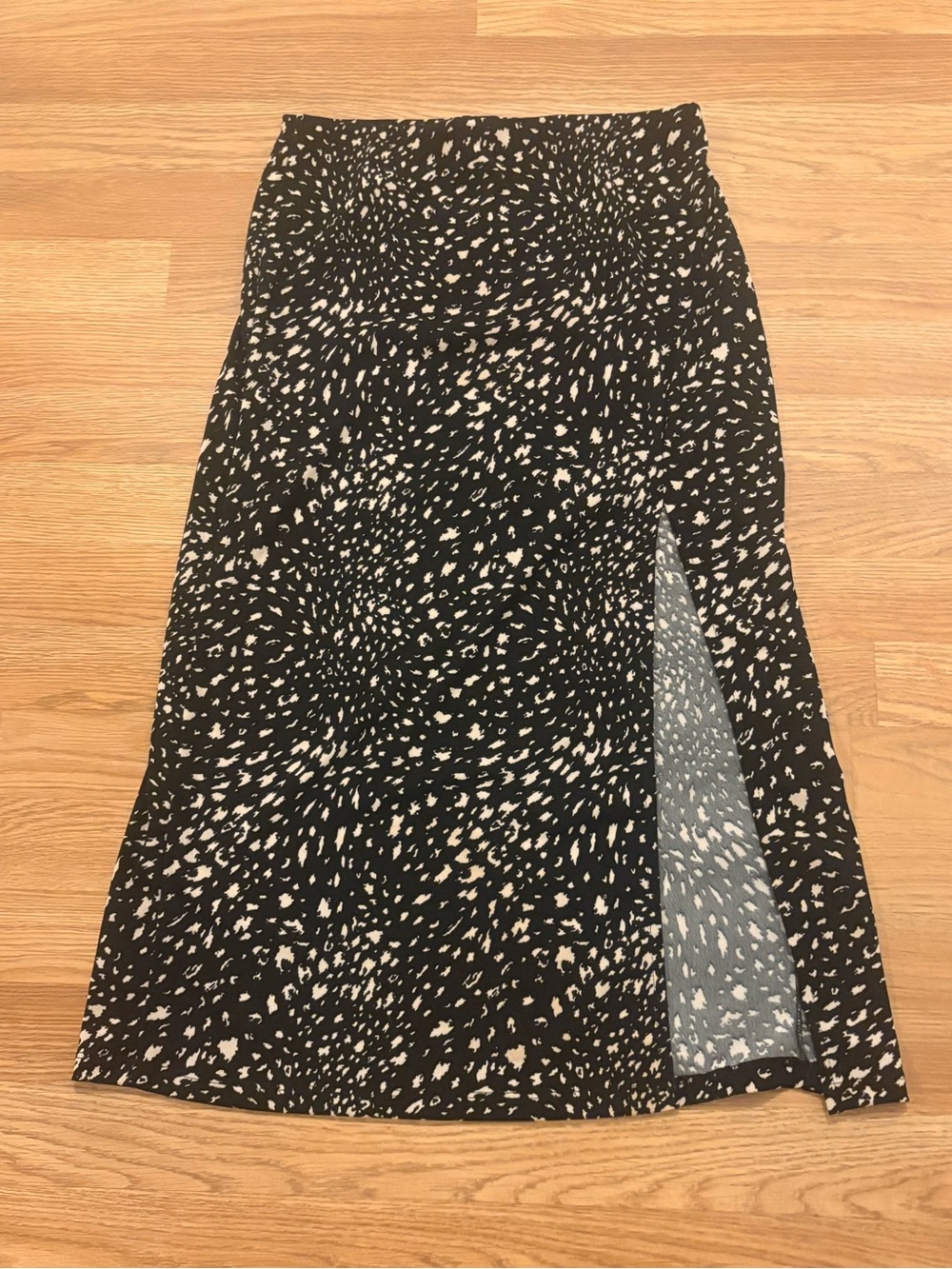 Windsor Black and Cream Patterned Midi Skirt with Side Slit